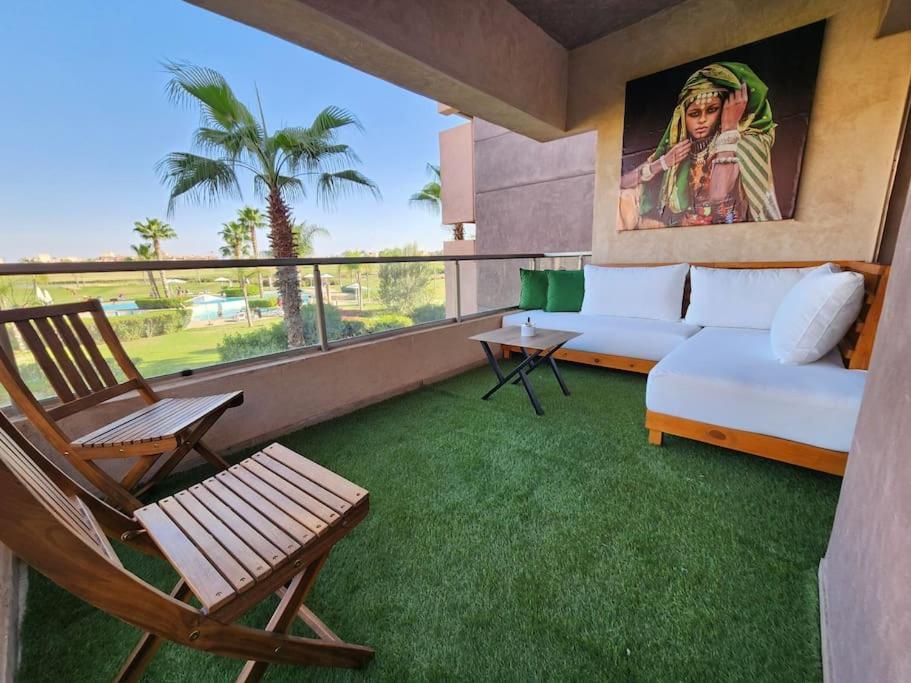 Appartement Central, Vue Piscine-golf, Et Montagne De L'atlas *